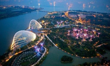 O ‘poço negro’ transformou-se na brilhante Singapura